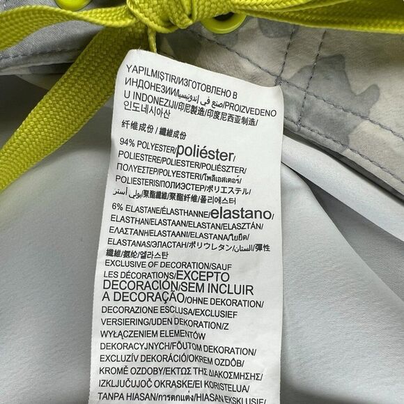 Under Armour Reblek Boardshorts Mens Size 40 HeatGear Loose Fit Camo Swim Trunks - Picture 11 of 12